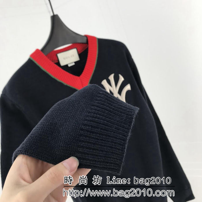 GUCCI古馳 18ss官網同步 NY系列毛衣 領邊紅藍拼接 刺繡大NY字母 藏藍色 高版本情侶款 ydi2444